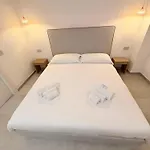 Ab