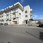 Ab Aparthotel SantʼEufemia Lamezia
